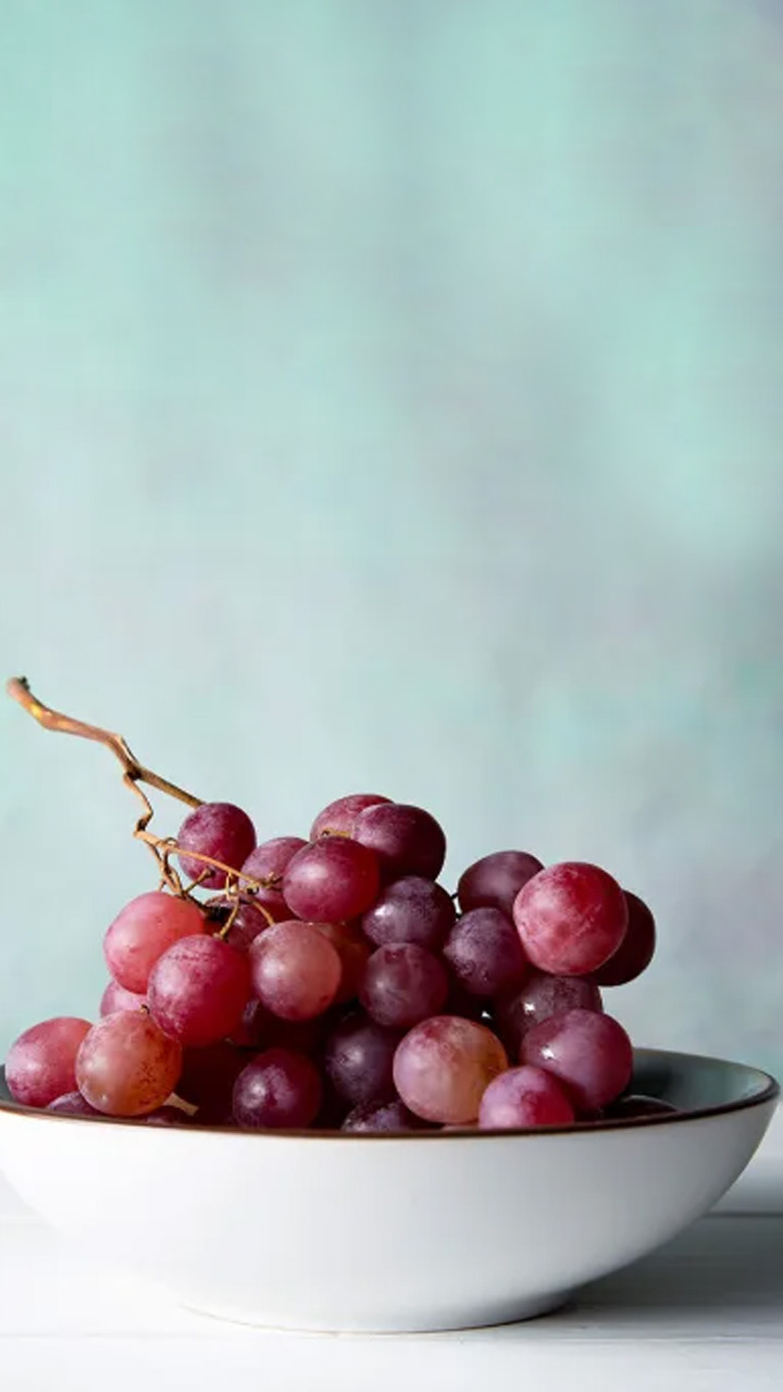 6 Reasons Why You Should Have Grapes Daily