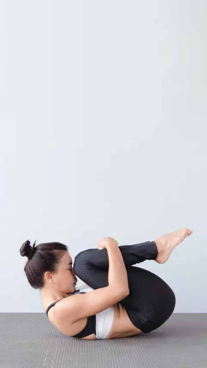 6 partner yoga poses 🧘🏽‍♀️🧘🏼 #yogatutorial #partneryoga #yogachall... |  TikTok