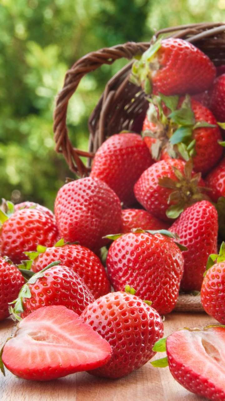 Easy Strawberry Papad Recipe For Kids