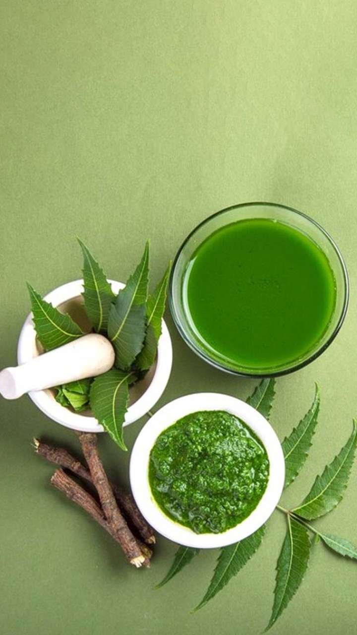 नीम के पेस्ट से बनाएं ये 6 घरेलू फेसपैक