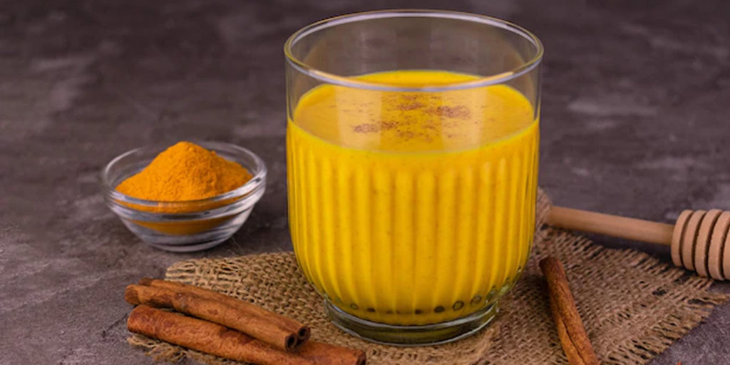 5 Benefits of Turmeric Milk For Kids