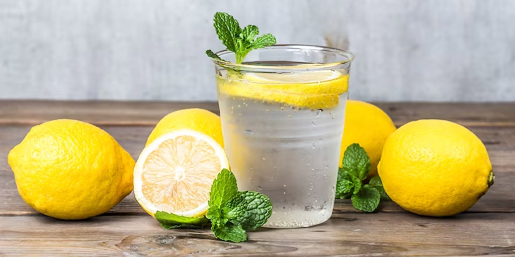 Adverse effects of drinking too much lemon water