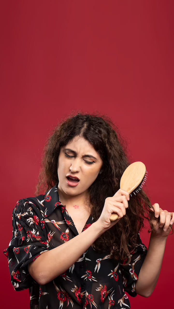  7 Ways To Detangle Your Hair To Avoid Breakage