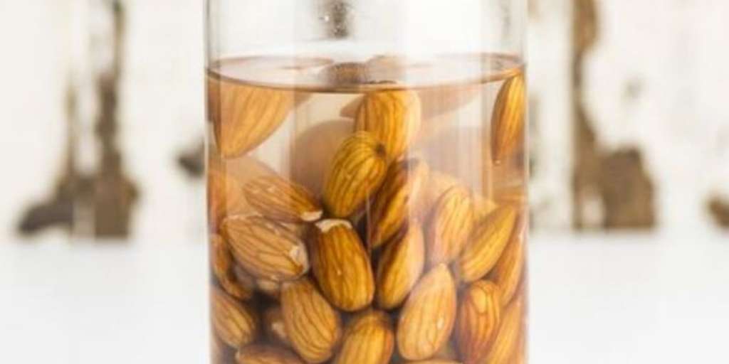 benefits of soaked almonds