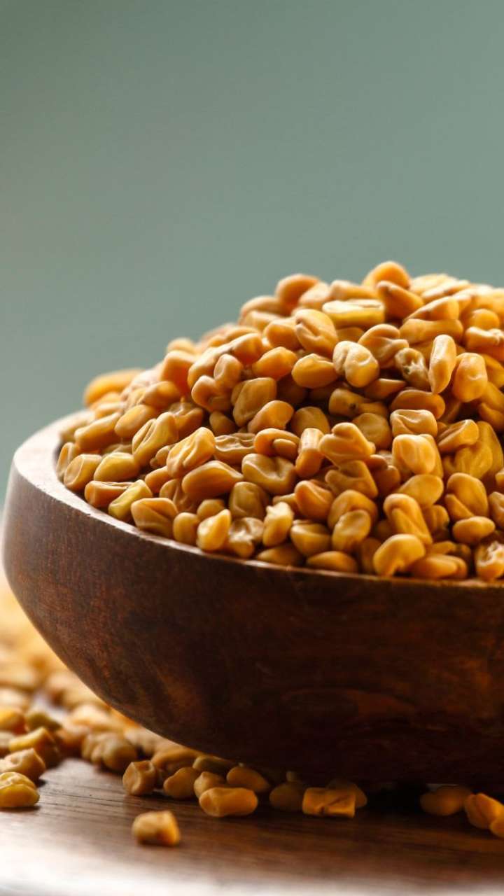 How To Make DIY Fenugreek (Methi) Gel For Glowing Skin