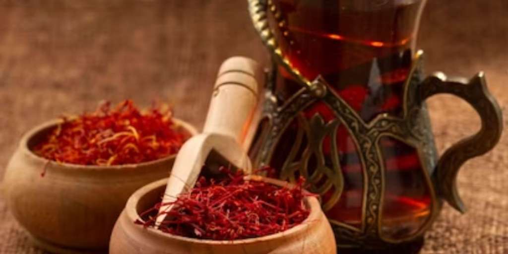 11 Amazing Benefits Of Drinking Saffron Water In The Morning Onlymyhealth
