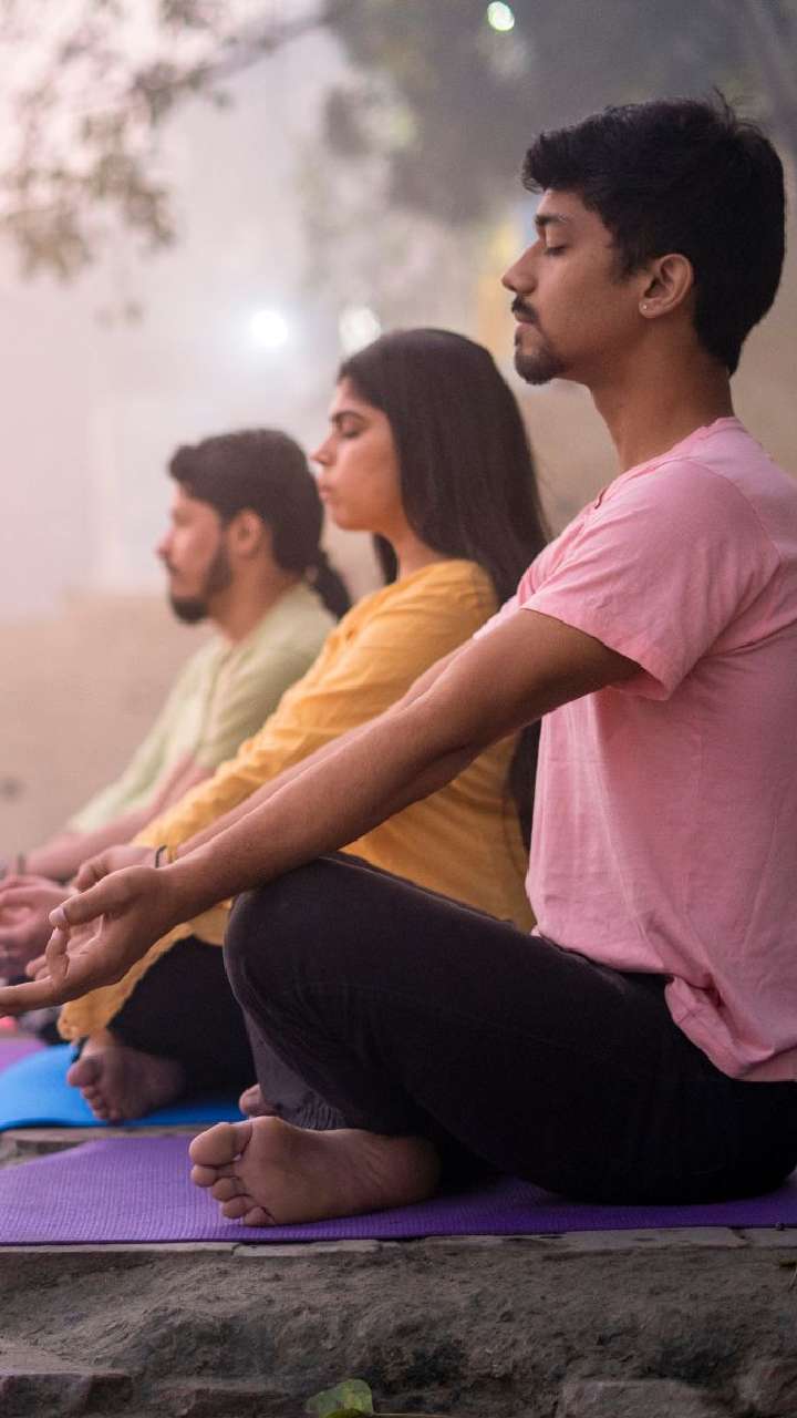Samantha Akkineni Opens Up On Practicing Couple-Yoga With Hubby Naga  Chaitanya